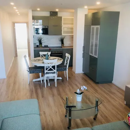 Brand New! 2bdr 70m2 Old Town Вильнюс