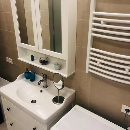 Brand New! 2bdr 70m2 Old Town Апартаменты